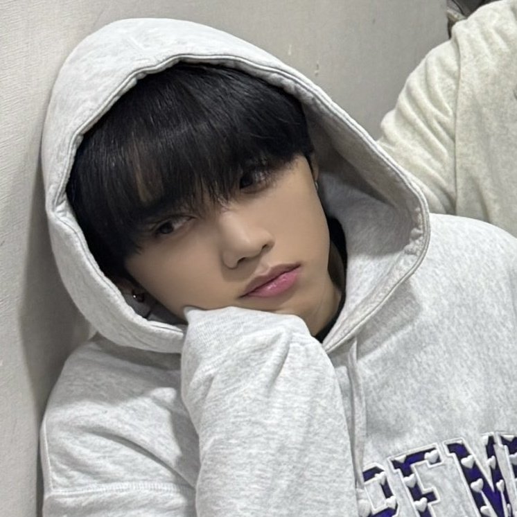 tinyvboba's tweet image. boba 🤏🏻🤏🏻🤏🏻