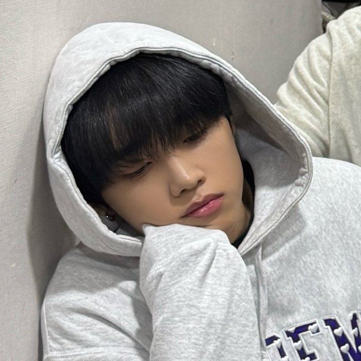 tinyvboba's tweet image. boba 🤏🏻🤏🏻🤏🏻