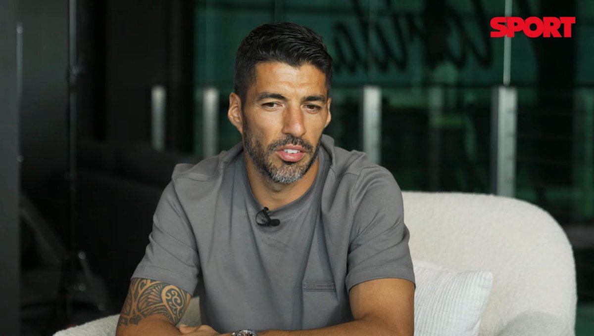 من كان أفضل سواريز؟ سواريز ليفربول أم سواريز برشلونة ⁉️

🚨🚨🚨🚨🗣️ لويس سواريز: 

سواريز ليفربول 2013 أو 2014، الذي كان ينجح في كل شيء — كان مميزًا. 

تلك فترات، لحظات، ينجح فيها كل شيء وتستمتع بذلك.

سواريز برشلونة كان مختلفًا تمامًا عن سواريز ليفربول بسبب المساحات أو الدور