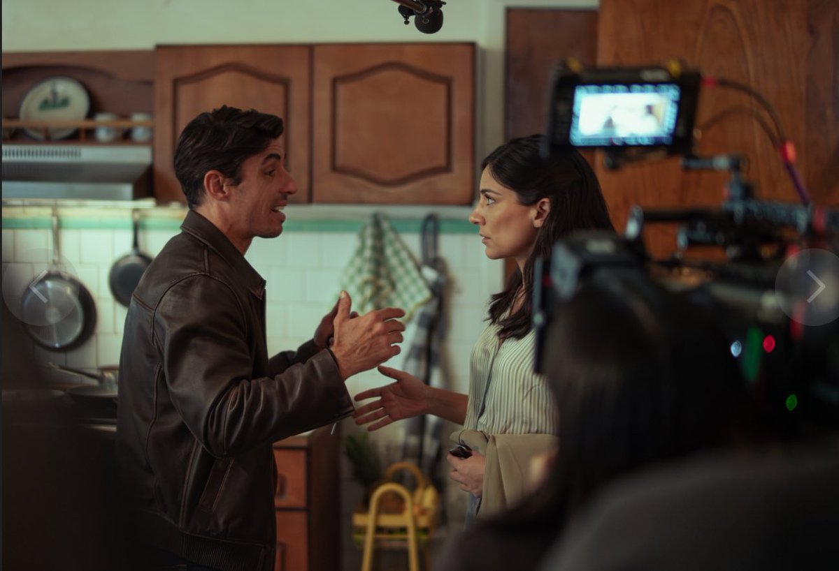 anabreco's tweet image. Ya están viendo #melatequesi por @netflix ?