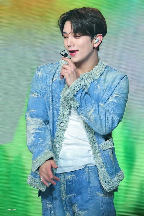 The most attractive LA boy I have ever seen .