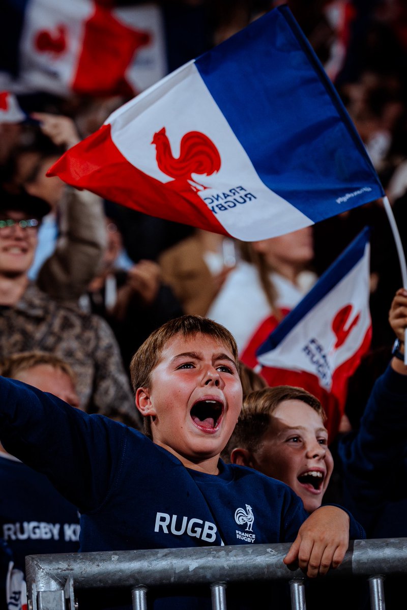 FranceRugby's tweet image. 🥰💙 Vous êtes toujours là, 𝒂𝒖 𝒔𝒐𝒖𝒕𝒊𝒆𝒏 𝒅𝒆 𝒗𝒐𝒔 𝑩𝒍𝒆𝒖𝒔! Merci Bordeaux, c&apos;était un vrai bonheur de vous retrouver ! 🫶

#XVdeFrance #FRAFID