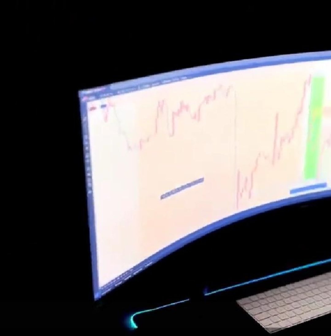 abdullCEO's tweet image. Everyone dreams of success, but few are willing to endure the pain and struggle that make success possible.