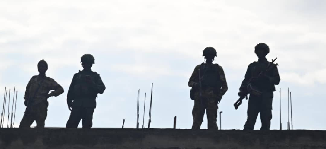 TazamaRDC_Infos's tweet image. #Guerre_du_M23: Après d’intenses combats ce dimanche 16 Novembre, les rebelles M23 et alliés ont pris le contrôle du village #Mayimingi du territoire de #Shabunda dans la province du #Sud_kivu. Cette progréssion des rebelles au lendemain de la signature de l’accord cadre est une…