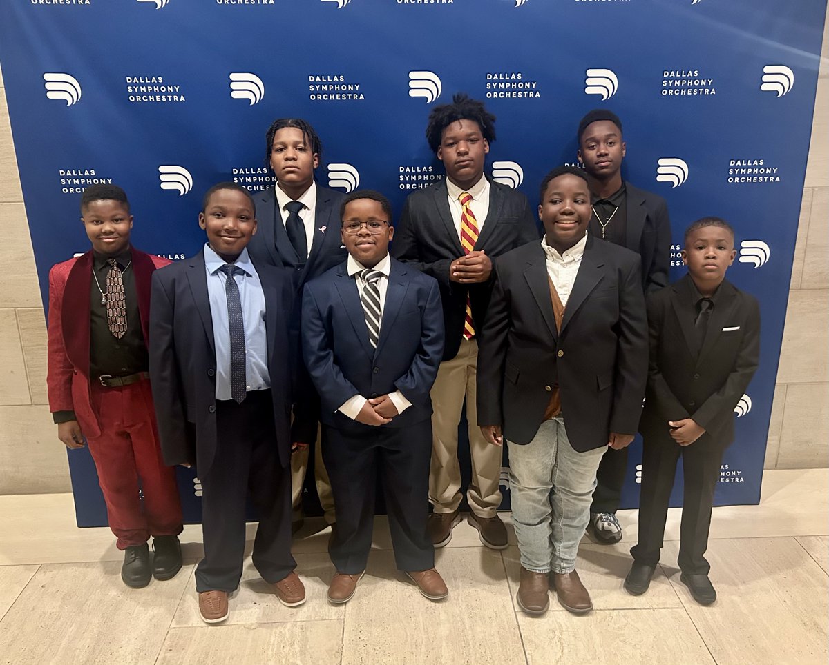 HopeFarmInc's tweet image. Last night our students had the opportunity to attend a performance by the Dallas Symphony - a beautiful experience! #DallasSymphony #StudentExperience
