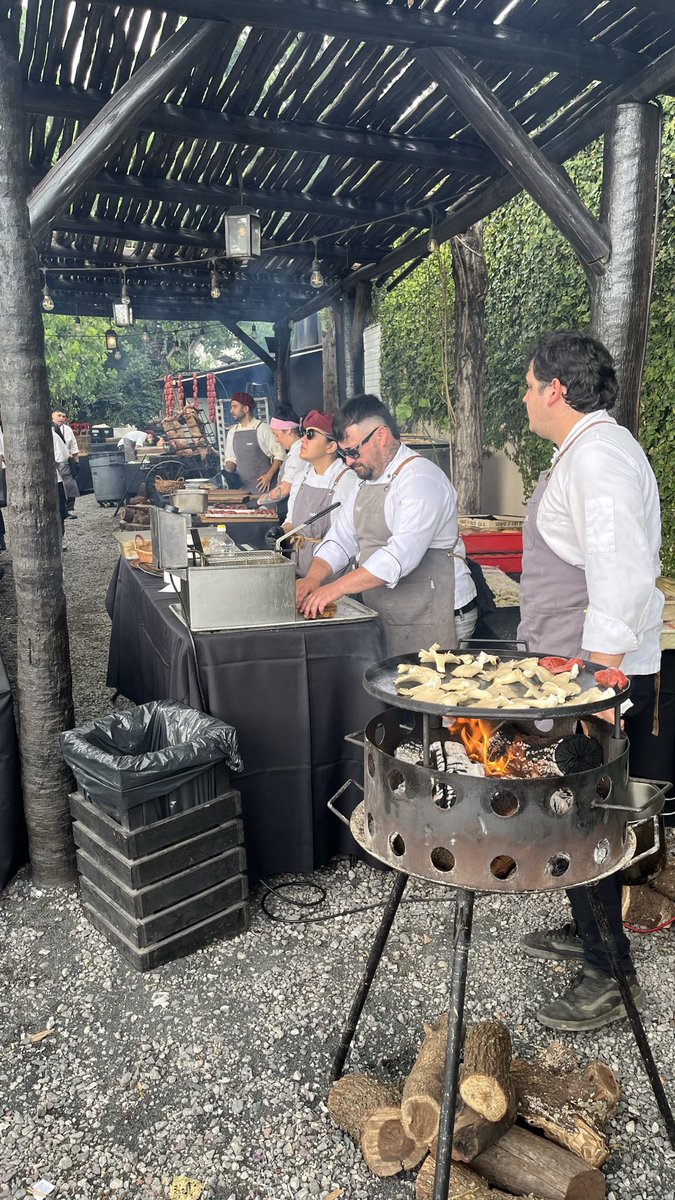 dsgncllctr's tweet image. GM 

#devcon @Uniswap Football Cup