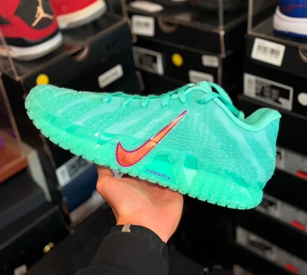 JustFreshKicks's tweet photo. Nike Ja 3 “Statue of Liberty” Releases Spring 2026 🗽🔥 @JaMorant https://t.co/BUQBi5W7Uv