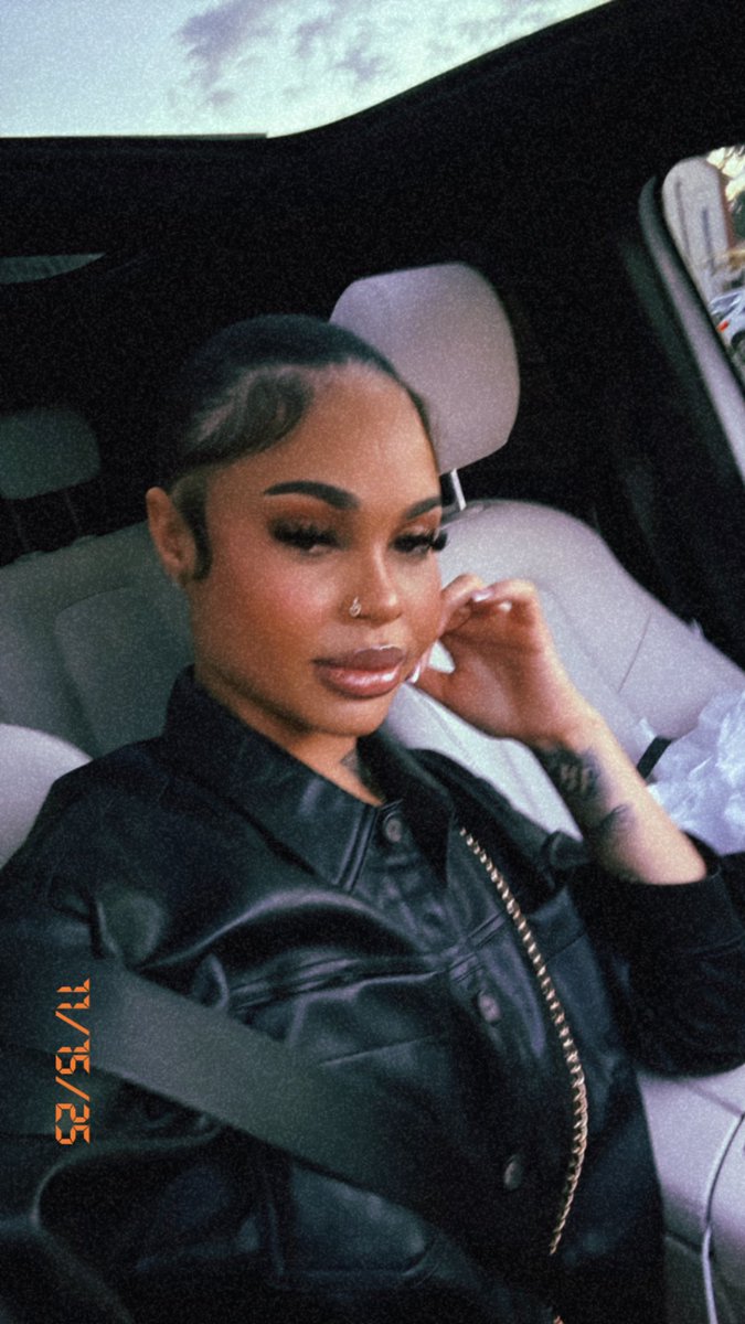 nooney 🎀 tweet media