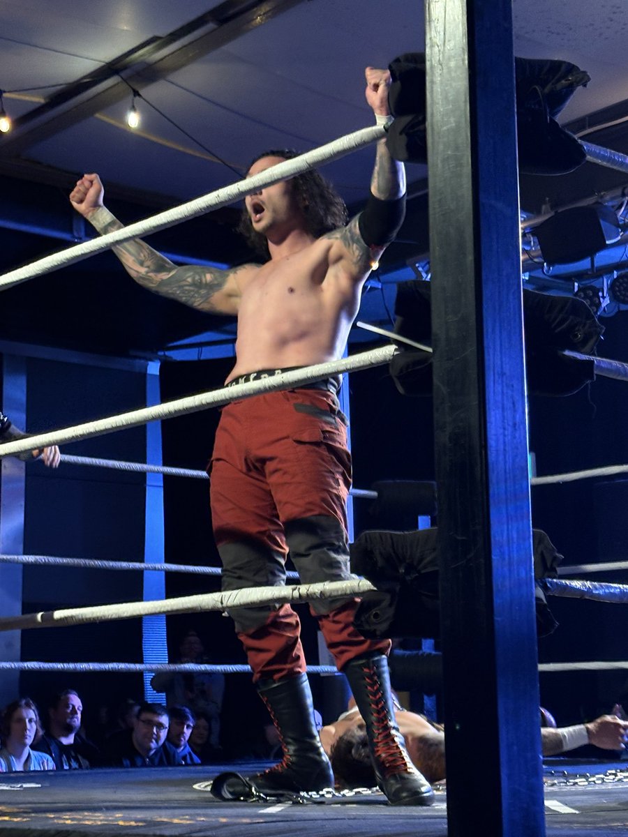 Oliver Drake tweet media