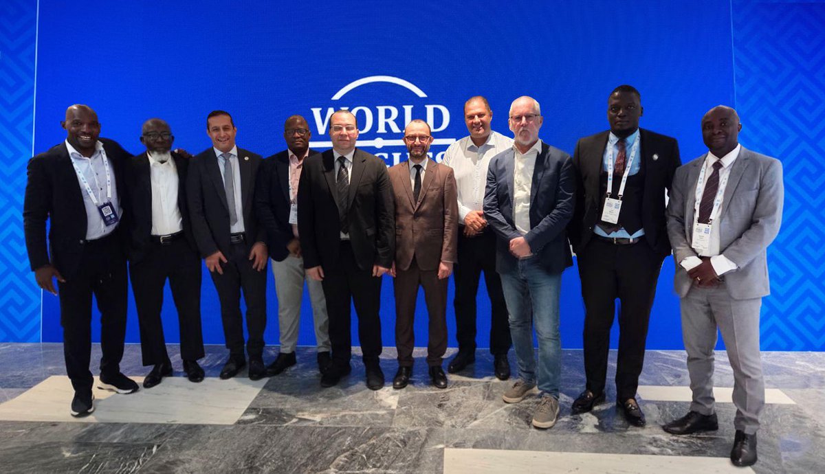 FIFProAfrica's tweet photo. La @FIFProAfrica progresse au sein de la WLA.

La #FIFPROAfrique poursuit sa collaboration avec la World League Association (WLA). Plus tôt cette semaine à Athènes, en Grèce, sa direction a participé à l'assemblée générale de la WLA. Lors de cet événement, le Président, @Geremi20Njitap et le Secrétaire Général, @KMasaseng ont rencontré des représentants de différentes ligues africaines afin de renforcer la collaboration entre les syndicats de joueurs et les ligues, dans le but d'améliorer la gouvernance et d'harmoniser les politiques.

@FIFPRO @infosynafoc @UFCongo @UMFPro @SAFPU_Official @FUZ_ZIM