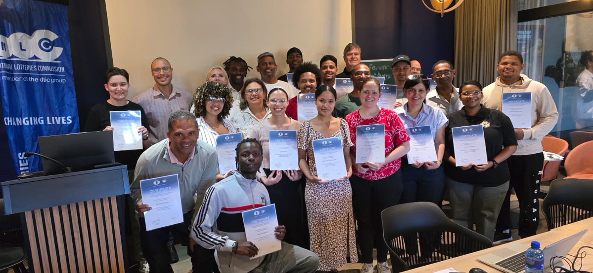 FIDEschoolChess's tweet image. 🇿🇦 FIDE PoT Course in Cape Town wraps up!
21 educators trained by WIM Anzel Laubscher &amp;amp; Henri Weideman are ready to use chess as a powerful educational tool. ♟️