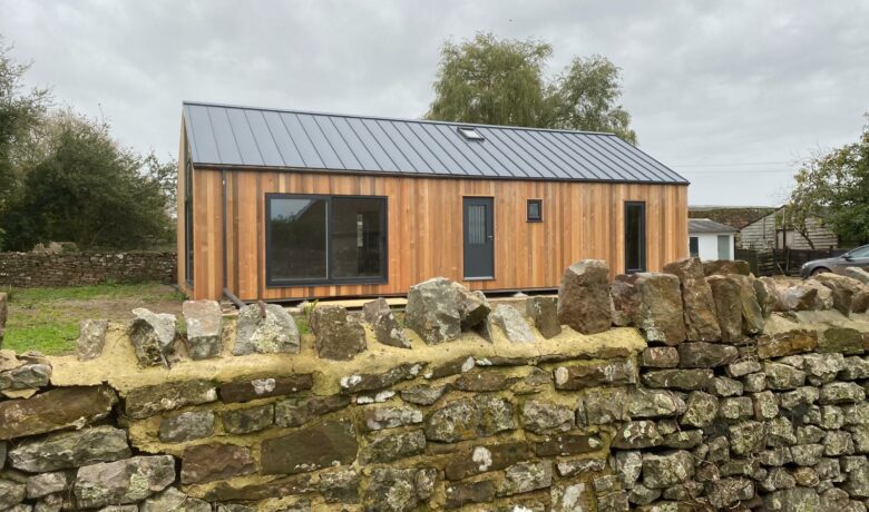 FutureRooms's tweet image. The four models in our range of luxury annexes are architecturally designed and are built using our pre-manufactured #SIPs system; an innovative method of #construction that delivers sustainable, time-efficient, and cost-effective builds. futuresips.co.uk/product/annexe… #brumhour