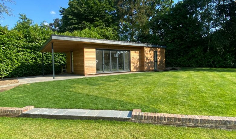 FutureRooms's tweet image. The four models in our range of luxury annexes are architecturally designed and are built using our pre-manufactured #SIPs system; an innovative method of #construction that delivers sustainable, time-efficient, and cost-effective builds. futuresips.co.uk/product/annexe… #brumhour