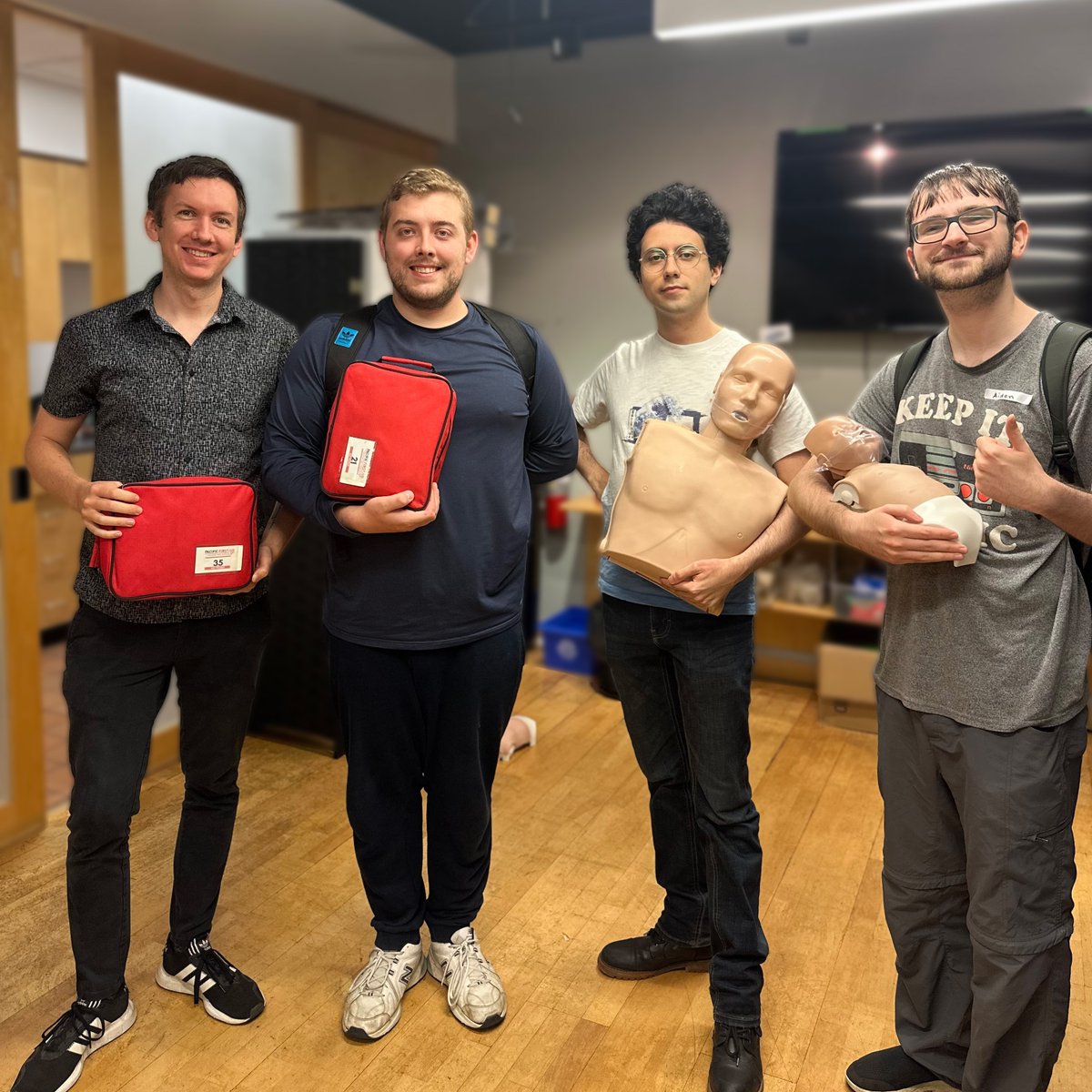 First aid certification? ✅

The CAN Skills Training Employment Program provides a range of certifications to #Autistic job seekers. These include SuperHost customer service, FOODSAFE, worksite safety training, and more.

Learn more &amp; and apply in Vancouver &amp; Kelowna! 
💼