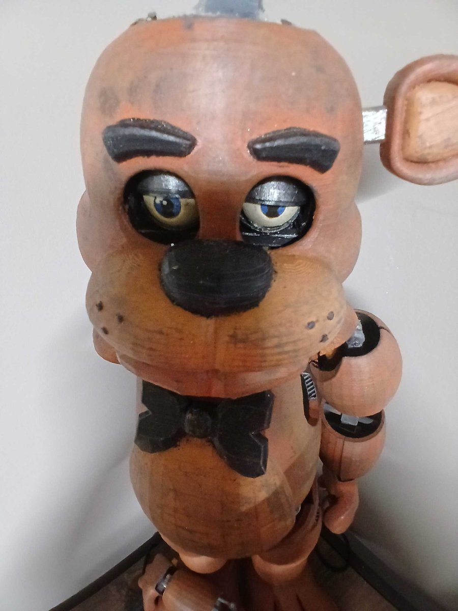 Sykis_omnise's tweet image. got around to digging up my old figures, might revamp them, idn yet :/ #fnaf #3DPrinting