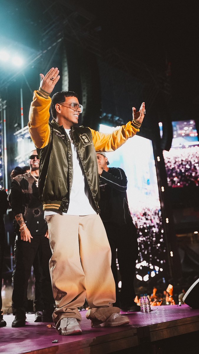 Tbambino's tweet image. LA GENTE DEL PATRÓN.