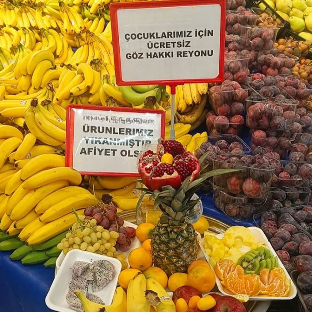 İstanbul'da bir markette göz hakkı reyonu kuruldu.