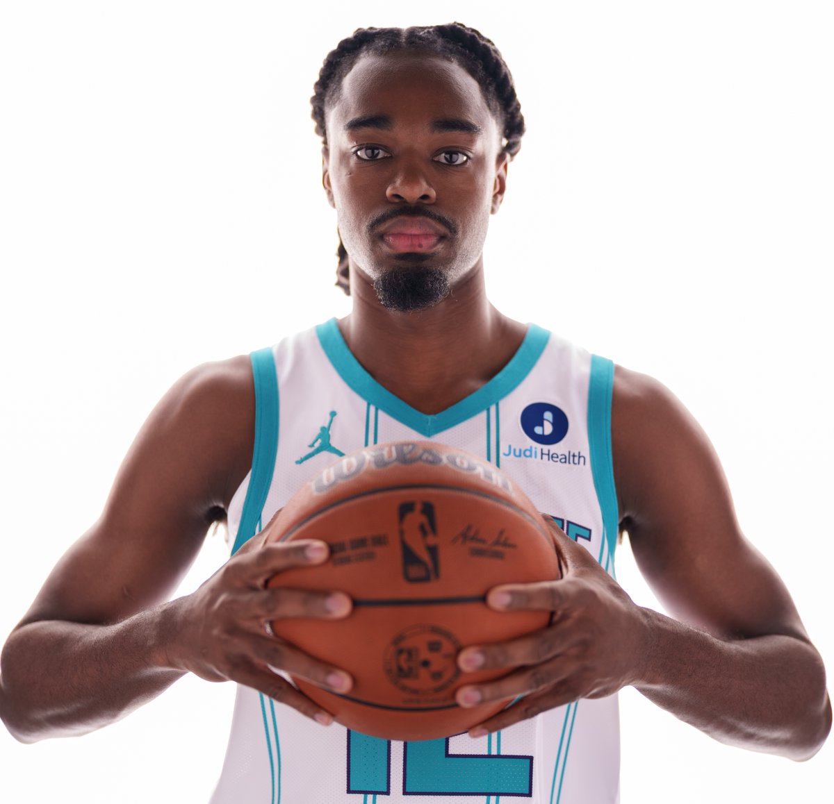 Join us in wishing Antonio Reeves of the @Hornets a HAPPY 25th BIRTHDAY! 