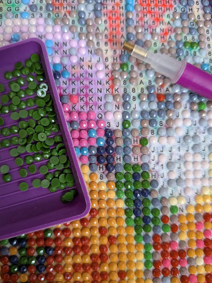 unibabibi's tweet image. ダイヤモンド✨️✨️アート
カラフルたんぽぽ
ラウンドビーズ1️⃣8️⃣色
2️⃣5️⃣㌢✕3️⃣5️⃣㌢
今週も宜しくお願い致します
(*^_^*)