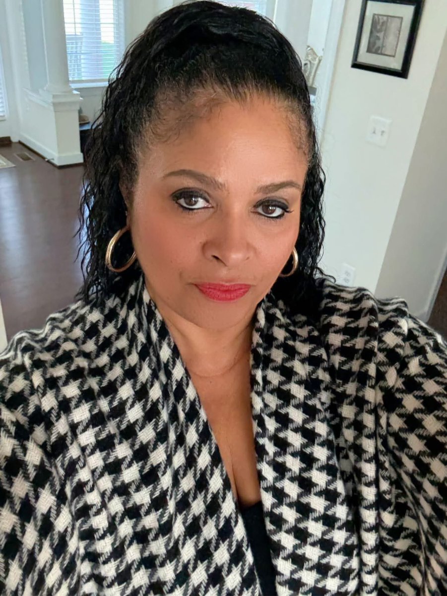 emckoy's tweet image. “Take the deep things of your life and let God do greater things through you!”~ Pastor Shawn

Happy Sunday💕

#churchflow

#17XsAmazonBestSellingAuthor
#9XsInternationalBestSellingAuthor
#InternationalImpactBookAwardWinner
#dressiespeaks #1podcast #awardwinning