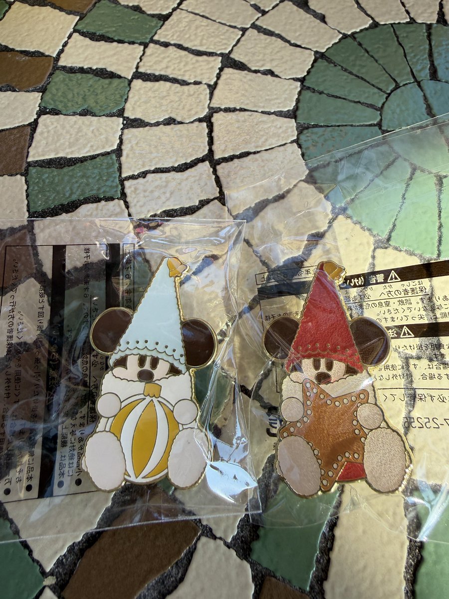 beneko_chan's tweet photo. 昨日はディズニーホテル泊まって、ハピエンでDクリ満喫中。
ボール転がし失敗して凹み中😂
ハロウィンで成功しすぎてたから余計に凹んでる💦

#TDL_now https://t.co/WkI7IB9MZz