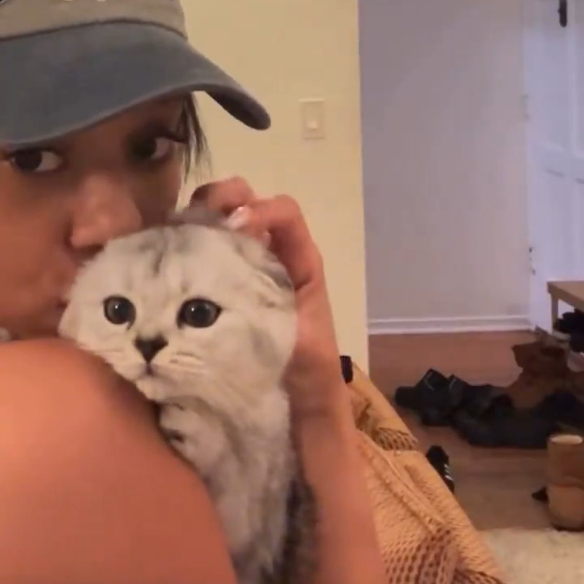 katzmanzanita's tweet image. sorry but spoon is soooo muggy..