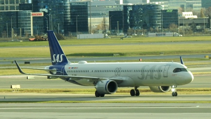 veryboeing's tweet photo. SAS #A321 -253NX #SEDMS CYYZ https://t.co/eg8aNktYyE