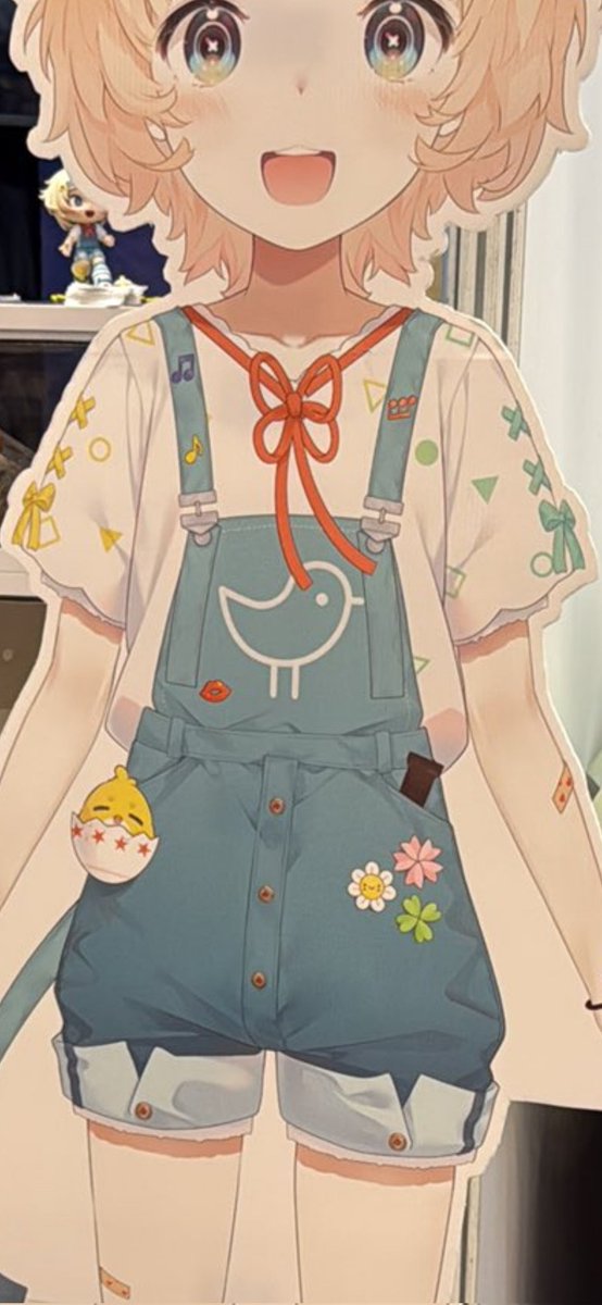 kmrn dtg ke booth chiyo  <a href="/chiyochiyori_/">Chiyo Chiyori | 千代千依</a>  Nyapa haha hehe... trus tiba2 ume di pasangiinnn pin yang ad di avanya chiyoo, bukan soal harga pinnya, tp gini aj koq seneng banget ya oloo 😭😭