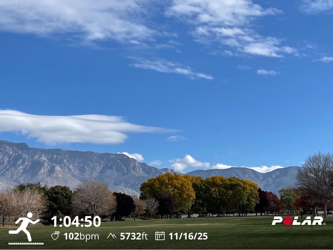 Howtobefit's tweet image. A short run today to save my legs for a hike on the crest of that mountain (10,600&apos;) with my daughter Grace tomorrow!