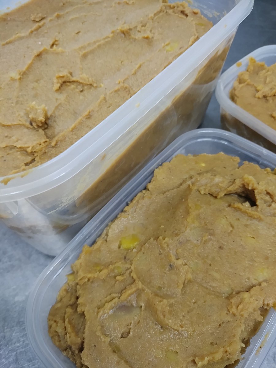 ramenmatsu2022's tweet image. おはようございます！本日月曜日、昼営業のみ。
11:00〜15:00(LO)となります。
栗つけめん、毎年栗増やしてより栗を楽しめます！全然出ませんが（笑）是非一度m(_ _)m