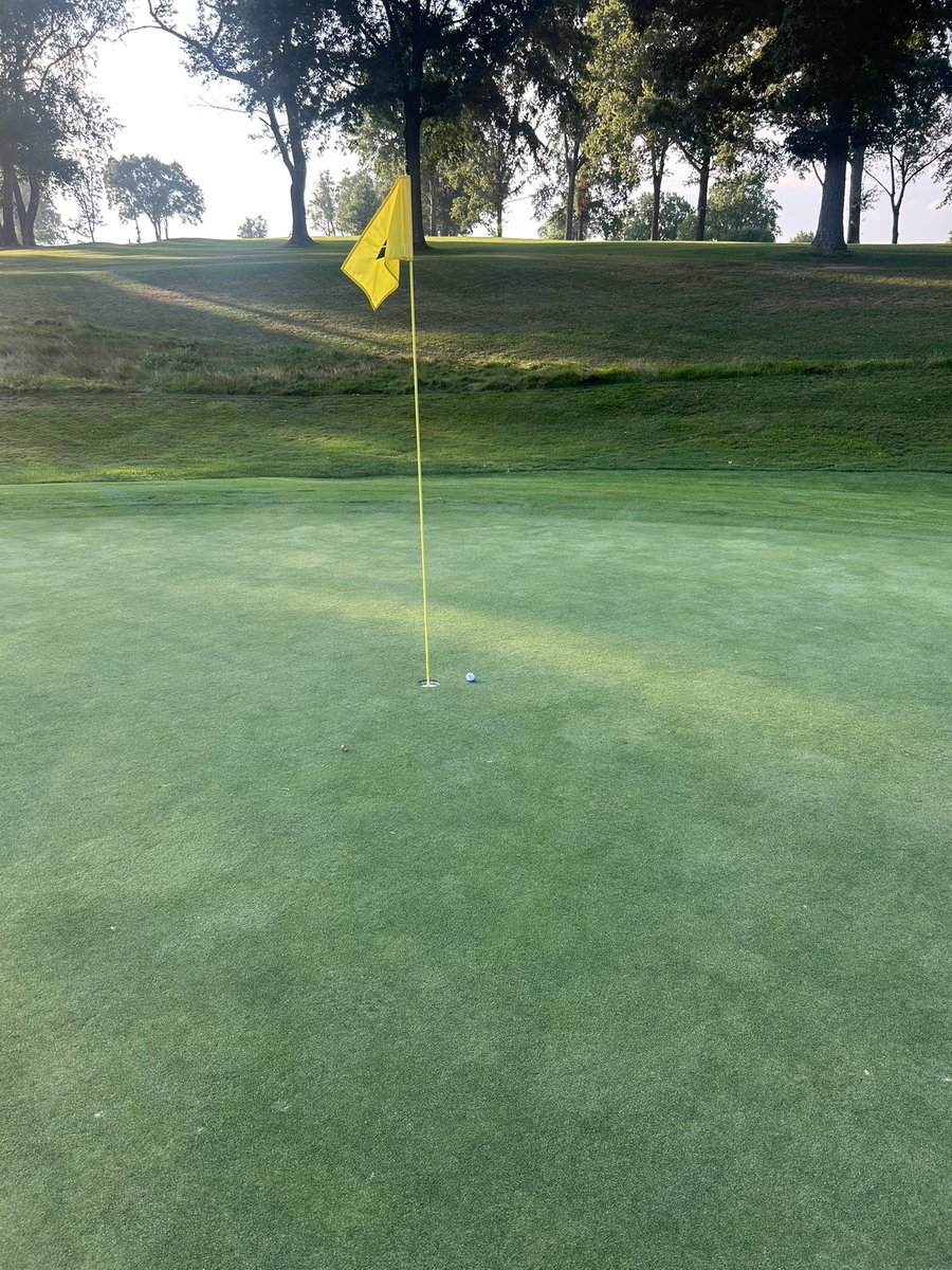 BryanFoleyGolf's tweet image. Throwback to the summer. 
255 out 
Hole 2
Valley Brook CC Blue course 
Just a few inches short from making an albatross