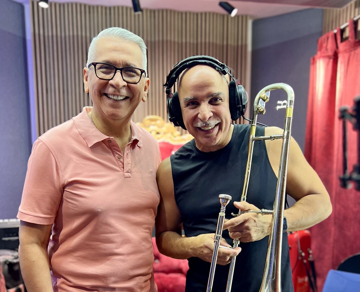 Espera una sorpresa Pelusa &amp; La Banda Caramba