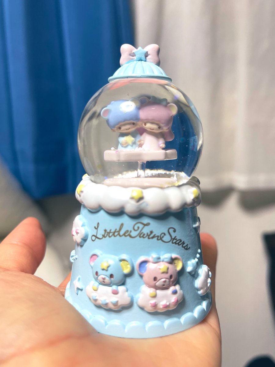 MitsukiTapdance's tweet photo. とんでもなく可愛いスノードーム
買っちゃった˚✧₊💫⁎⁺˳✧༚

#キキララ
#リトルツインスターズ https://t.co/6yPMX5sn5m