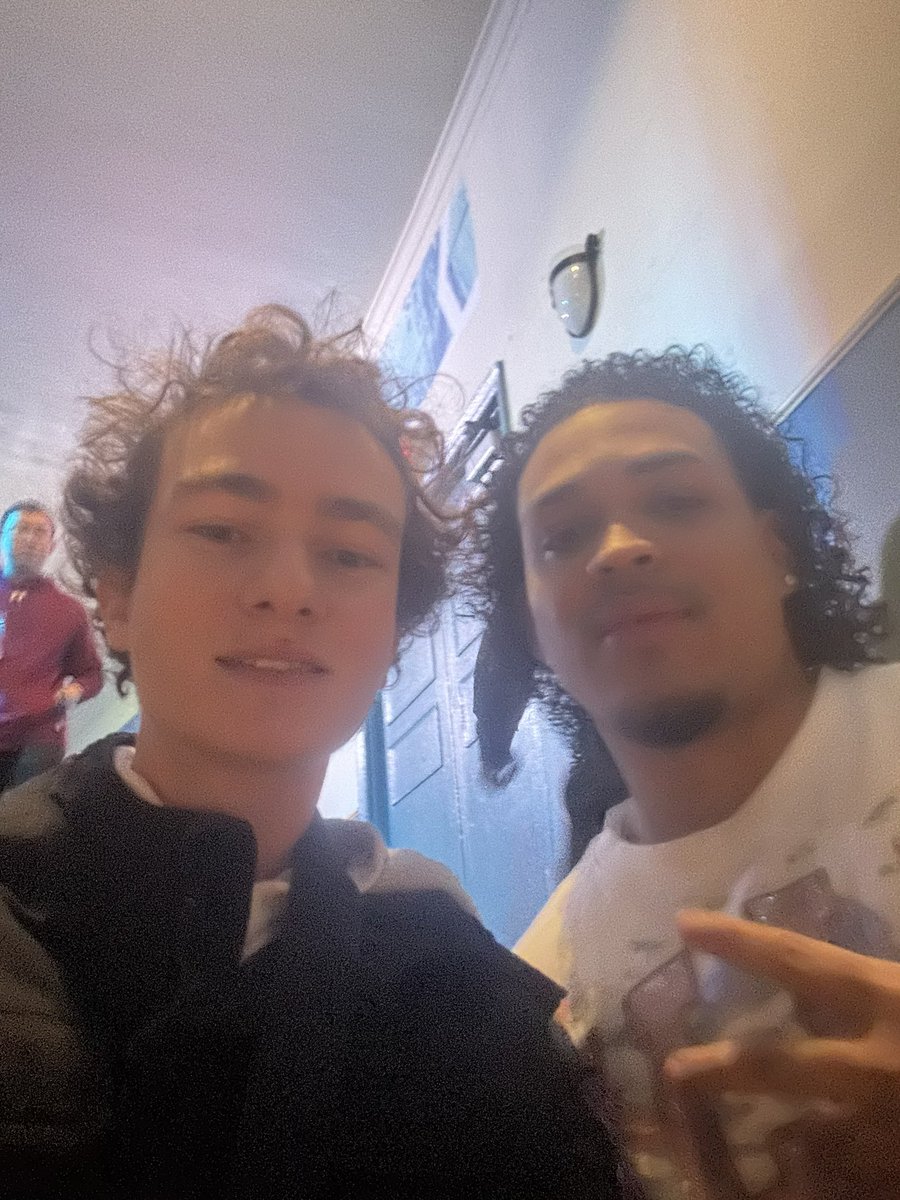 PashaVLR's tweet image. Met @Envy @Virtyyyy @v1c_cs @NiSMO_VAL