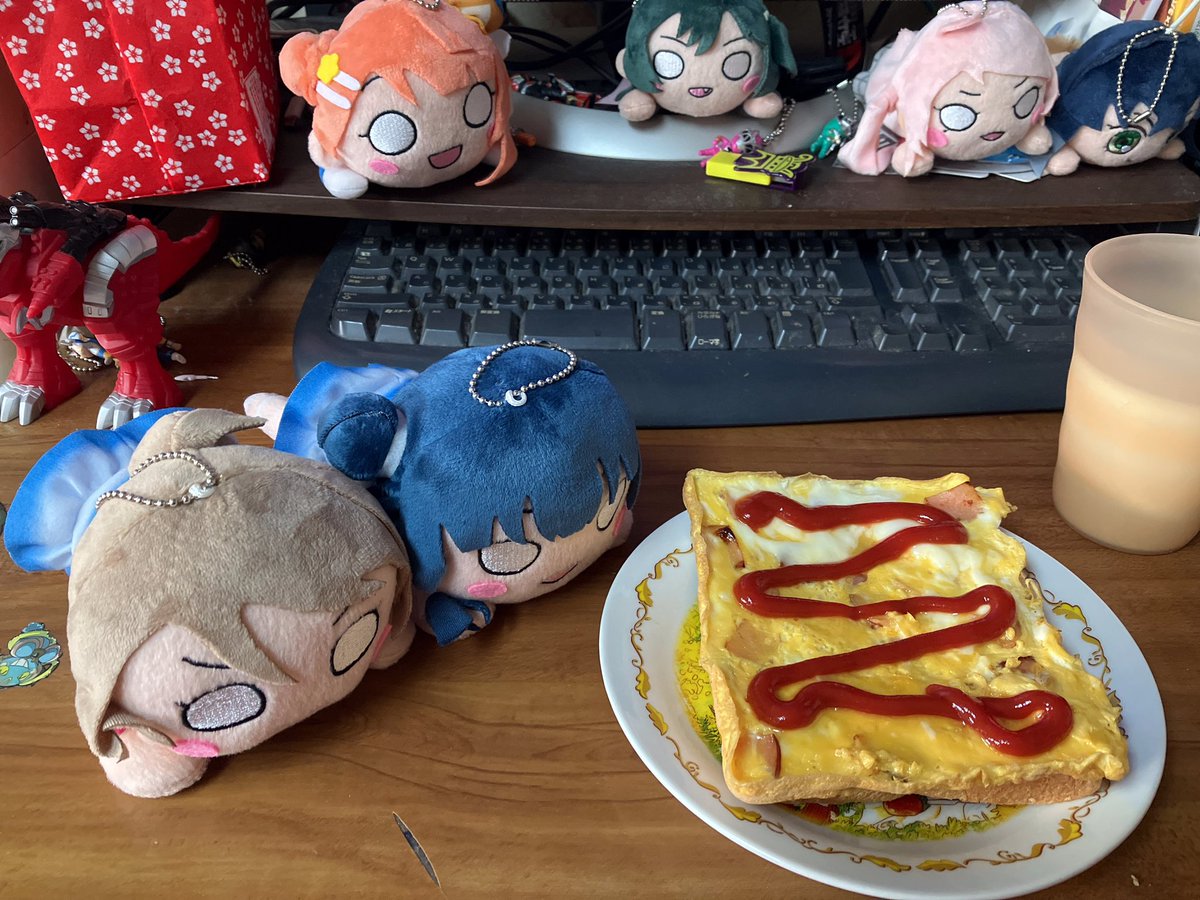 浦の星女学院の2年生と1年生ハムエッグトースト🥚🍞𝟛