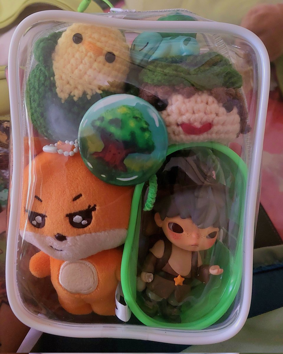 Zia 🌳|🌽| 🦊| ☃️🖌️ tweet media