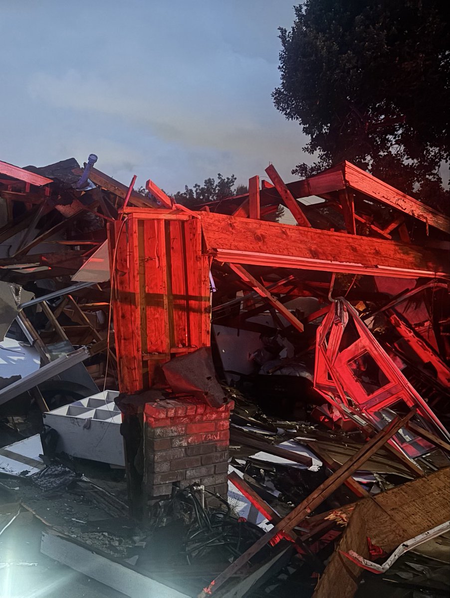 Chino Valley Fire tweet media