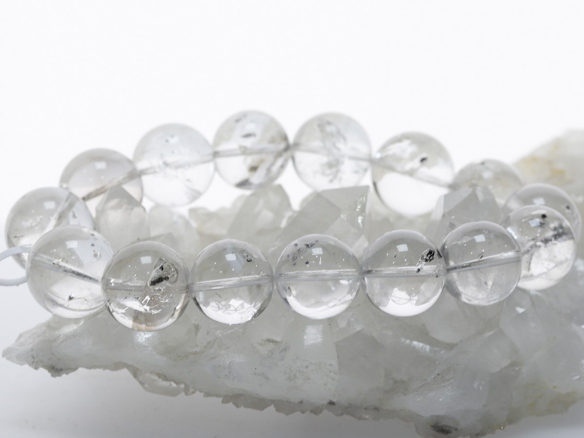 ★水入り水晶 ブレスレット 14mm玉★
水晶内に水が閉じ込められた奇跡的な鉱物です。
内包されている水は数千万年、数億年前の水で、地球の軌跡を感じる逸品です。

非常に貴重で奇跡的な美しい水晶。是非ご覧ください。

forestblue.jp/shopdetail/000…

#天然石 #パワーストーン #水入水晶 #水晶 #レア