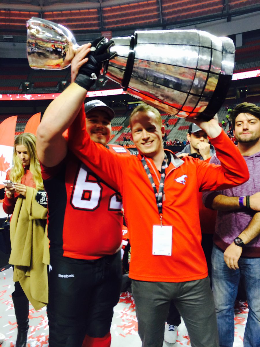 Jaonesix's tweet image. Yearly reminder that @cfl fans deserve the same production @CFLonTSN puts out during #GreyCup, but on a weekly basis. 

@LWillson_82 please make Canadians care about Canadian football 🫡 🙏 #CFL @CFLPA @CFL_expansion @KrisCherewyk