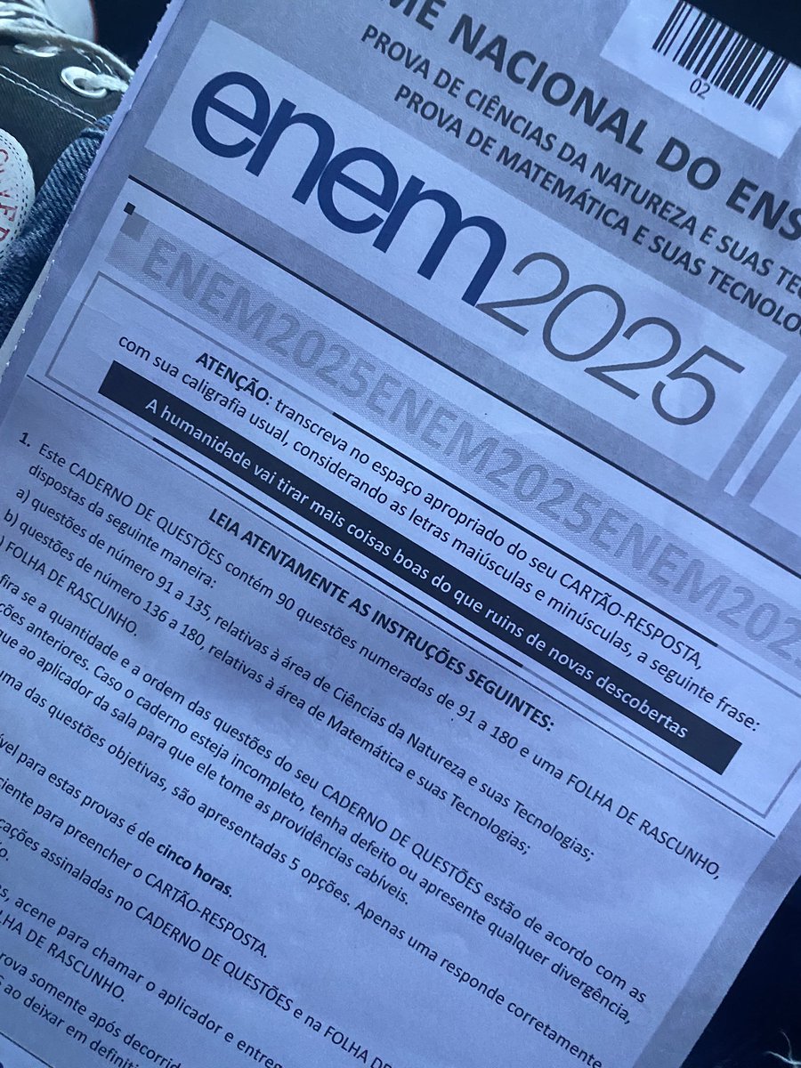 morancego's tweet image. enem já começou errado quando não tive sem espaço pra escrever essa porra de frase