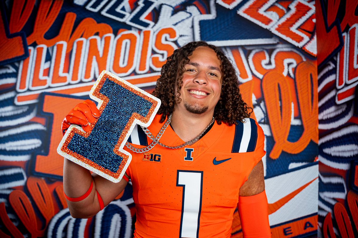 4-star LB Kaedyn Cobbs has shut down his recruitment and will sign with Illinois during the Early Signing Period. He will be enrolling early and joining the #Illini in January.