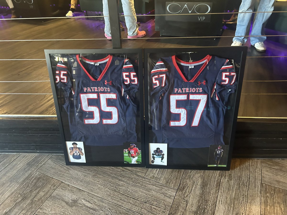 Great time at the Aubrey Rogers Football Banquet hosted by Cavo in Mercato of Naples FL. Thanks to our Gridiron Club for all you do !!