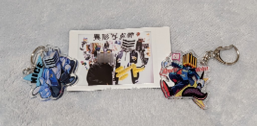 ニースさま（<a href="/nice_helm/">ニース</a>）
緊張してしまい、ポーズリクエストもなかなか出来ず申し訳ありません。
チェキ、サインも、本当にありがとうございます！
次回はもっとグッズお迎えさせてください😭😭😭🙏🏻✨