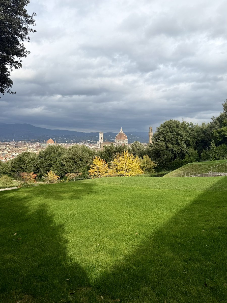 melindagallo's tweet photo. Loving the panorama from the Giardino di Boboli. #Florence #Firenze

[Read more in my anecdote]
https://t.co/UidIbJlNZS https://t.co/SoXhPMZ9dT