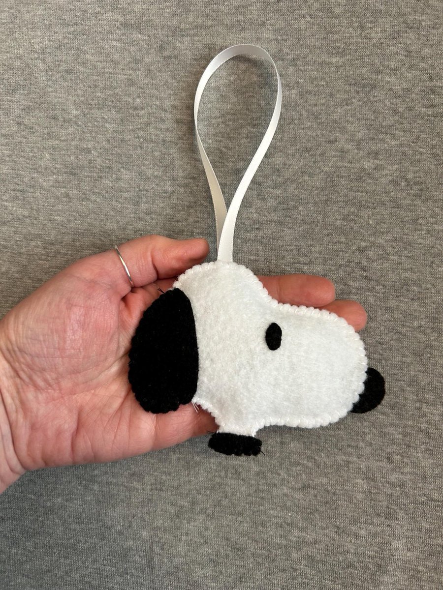 Tuscanycreative's tweet photo. #snoopy #peanuts #christmas https://t.co/8DgYfzqoqT