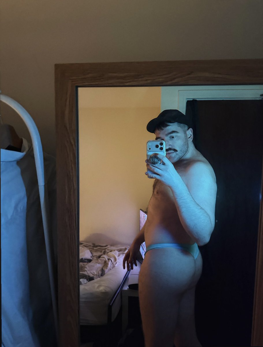 red himbo tweet media