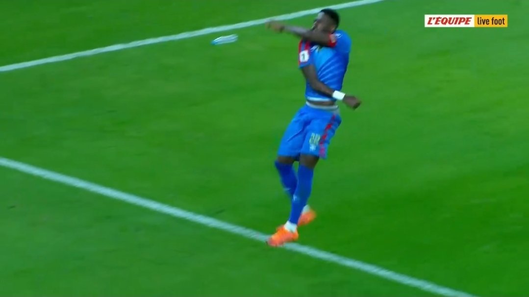 Nabil_djellit's tweet image. Mbemba comme un symbole de la renaissance de la RDC. Après le Cameroun, le Nigeria... Faut maintenant fînir le job pour retrouver le Mondial que ce géant d&apos;Afrique n&apos;a pas connu depuis 1974... #NGARDC