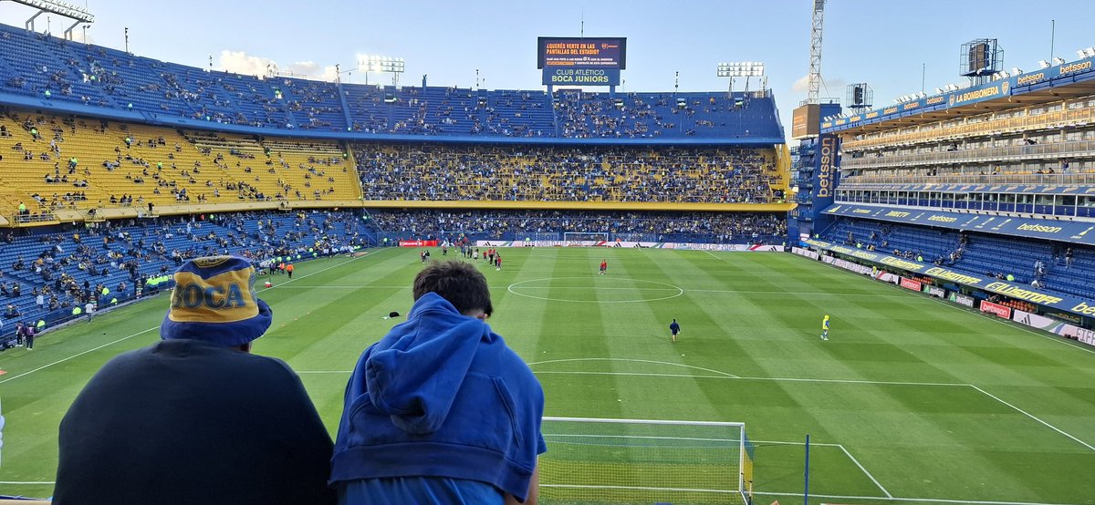 Sur media para alentar al Xeneize 
#VamosBoca 💙💛