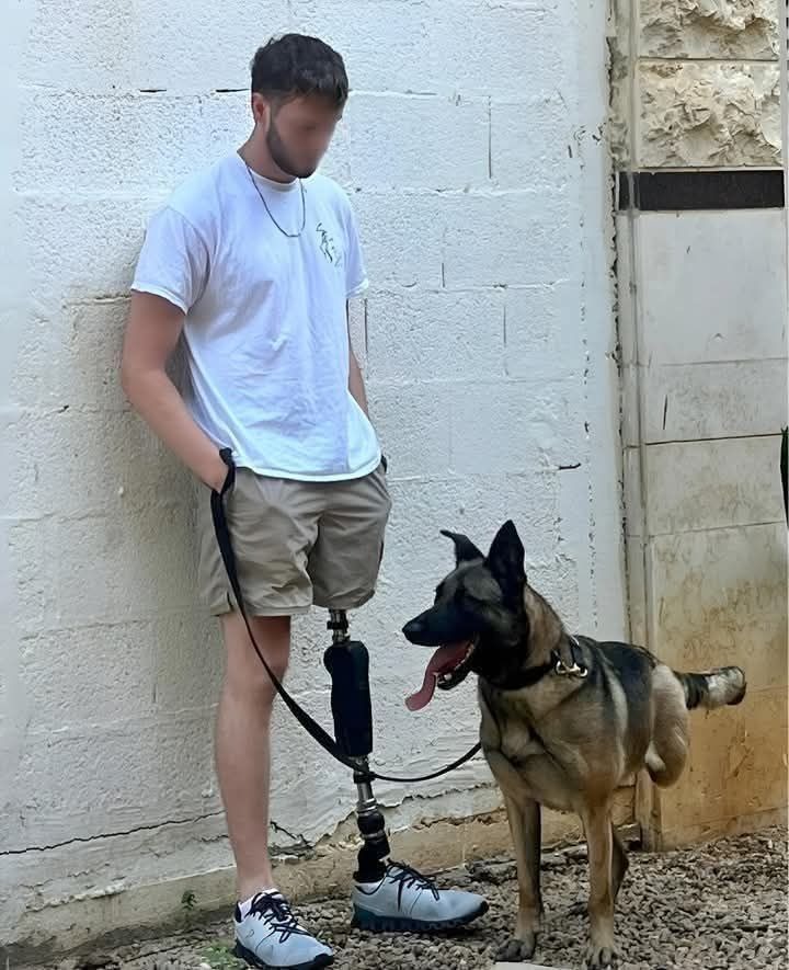 💙💙💙

The soldier from the Oketz unit and his dog lost a leg side by side in Gaza.
After months of pain and recovery, they were finally reunited. The guy adopted the dog and brought it home. Two warriors!