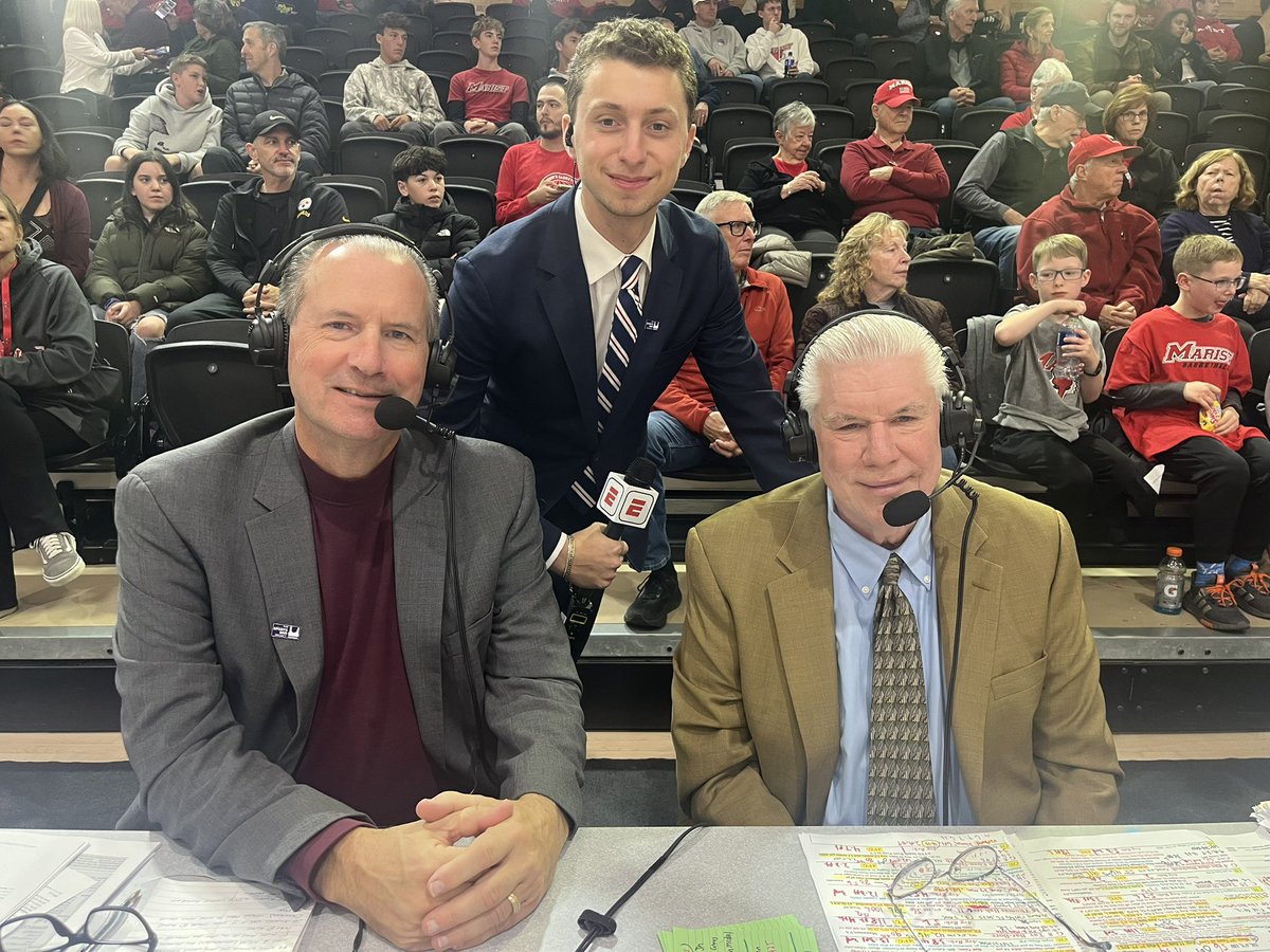 The Red Fox trio is live on ESPN+

📺 tinyurl.com/js82ppd2